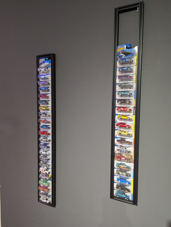 PXL_20241204_182045094 (1) Półka na Hot Wheels Ramka Ekspozytor Na 22 Kart Hot Wheels